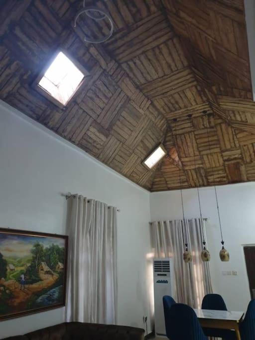 Stylish House With Free Parking And Outdoor Pool Villa Abuja Exteriör bild